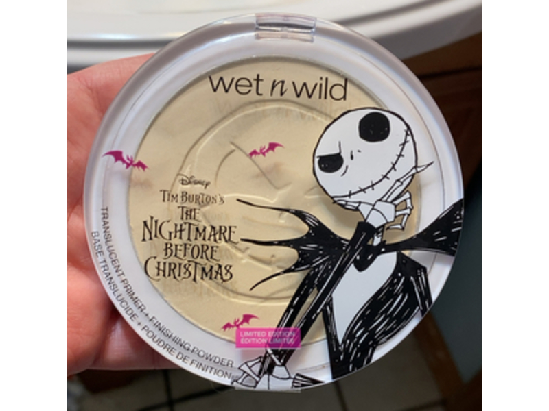 Wet n Wild Nightmare Before Christmas Translucent Primer + Finish Powder, 0.42 oz/12 g