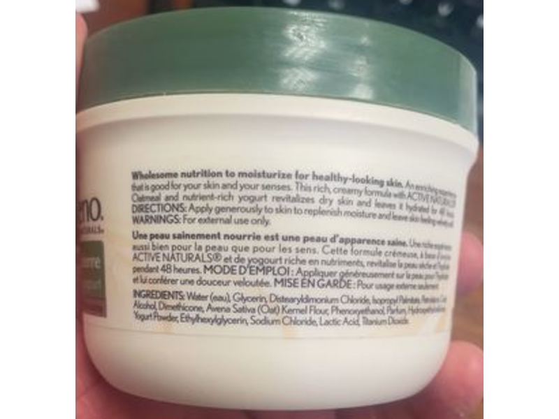 Aveeno Daily Moisturizing Body Yogurt, Vanilla And Oats Lotion, 195 mL