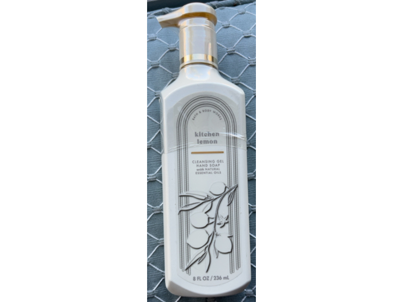 Bath & Body Works Kitchen Lemon Cleansing Gel Hand Soap, Natural Essential Oils, 8 fl oz/236 mL