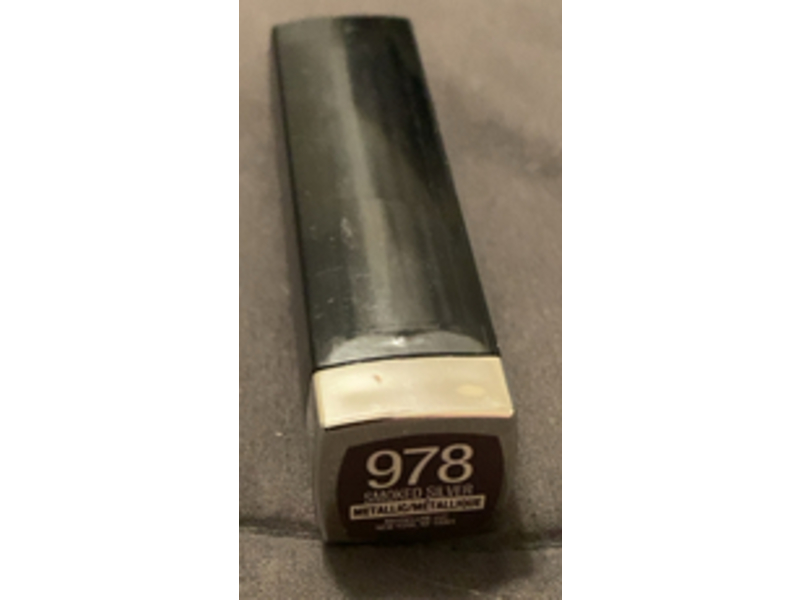 Maybelline New York Color Sensational Metallic Lipstick, 978 Smoked Silver, 0.15 oz/4.2 g