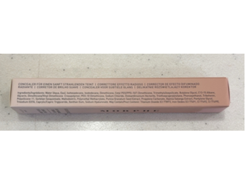 Morphe Filter Effect Soft Radiance Concealer, Light 8, 0.12 fl oz/3.8 mL