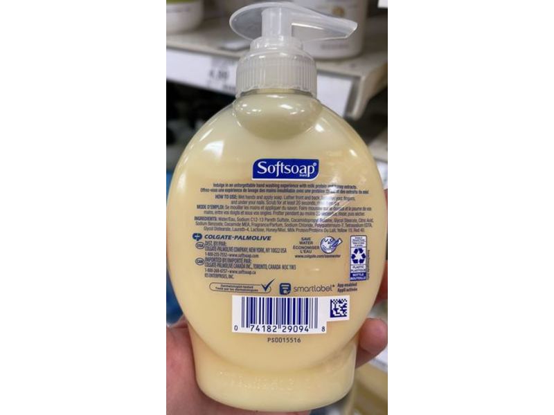 Softsoap Moisturizing Hand Soap, Milk & Golden Honey, 7.5 oz/221 mL