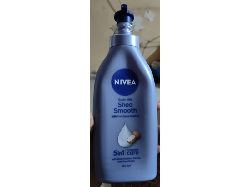 Nivea Shea Smooth Body Milk, 600 mL