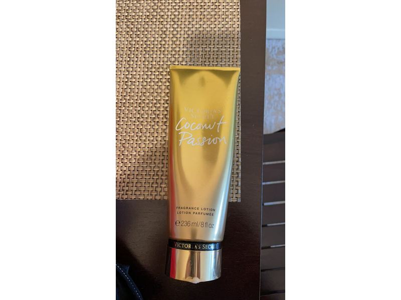 Victoria's Secret Body Lotion, Coconut Passion, 8 fl oz/236 mL