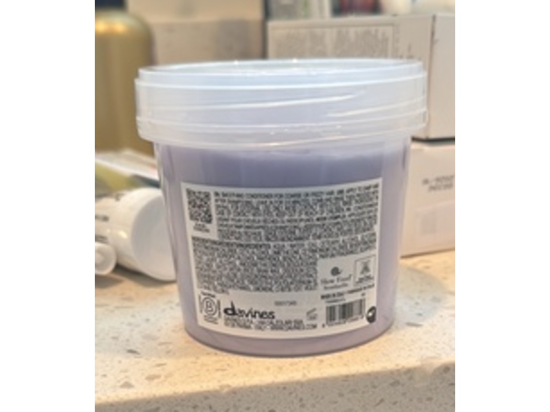 Davines Love Smoothing Conditioner, 8.5 fl oz/250 mL