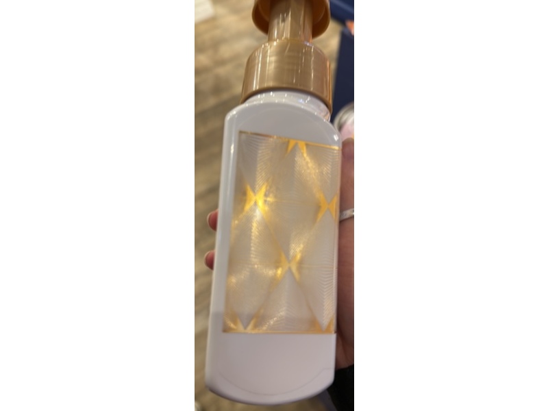 Bath & Body Works Gentle & Clean Foaming Hand Soap, Touch Of Gold, 8.75 fl oz/259 mL