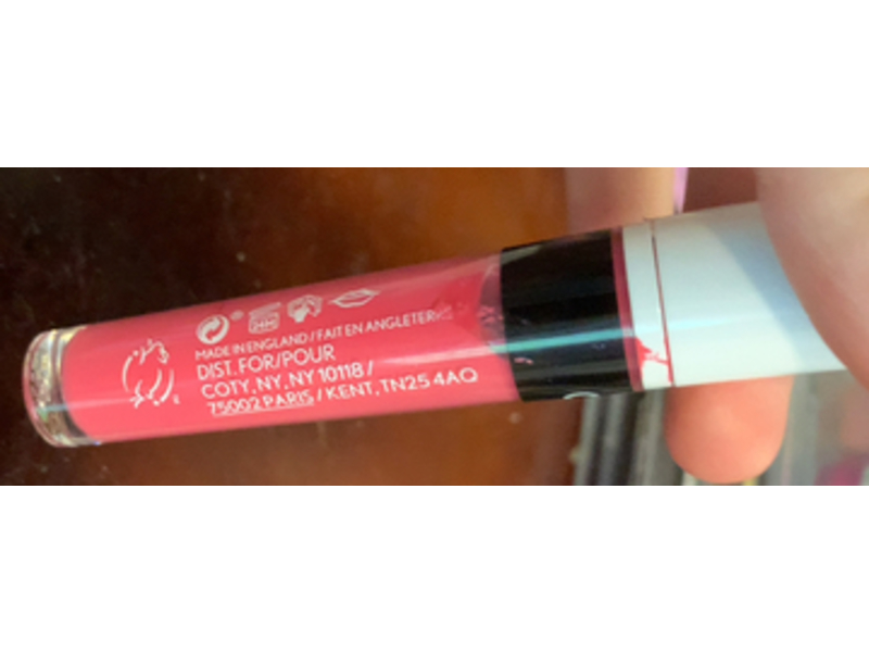 Covergirl Outlast Ultimatte Liquid Lipstick, 120 Strawberry Spritzer, 0.11 fl oz/3.5 mL