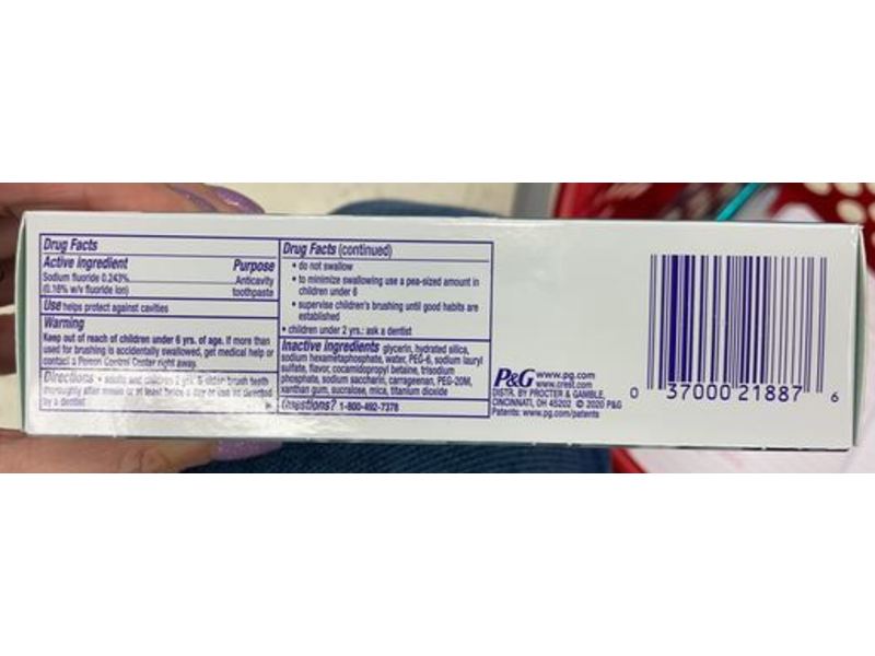 Crest 3D white Fluoride Anticavity Toothpaste, Blast, 3.9 oz/110 g