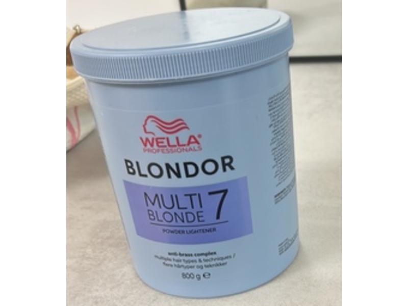 Wella Professionals Blondor Multi Blonde 7 Powder Lightener, 28.2 oz/800 g
