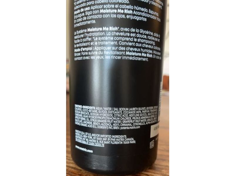 Matrix Total Results Moisture Me Rich Shampoo, 33.8 fl oz/1 L