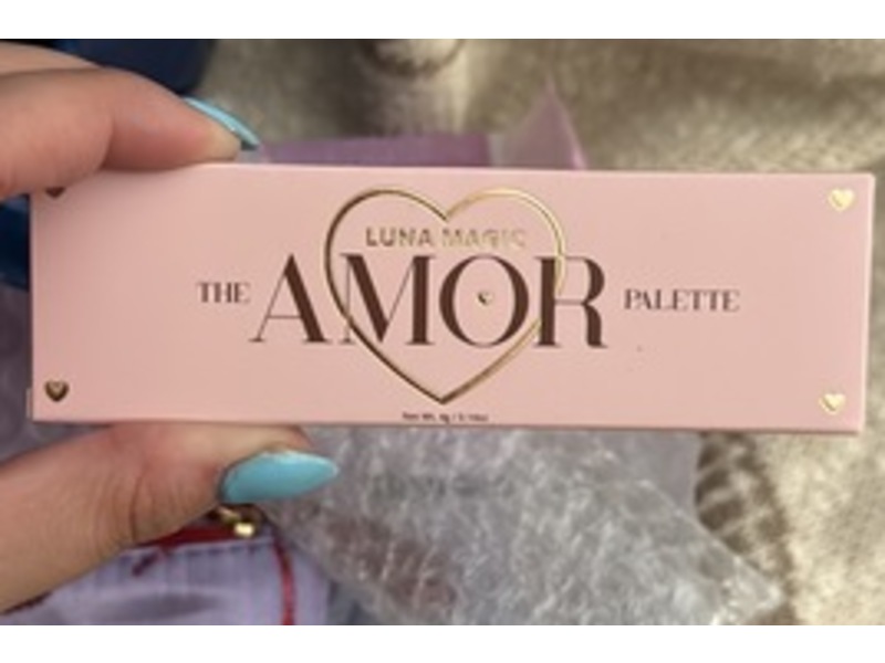 Luna Magic The Amor Eyeshadow Palette, 0.14 oz/4 g