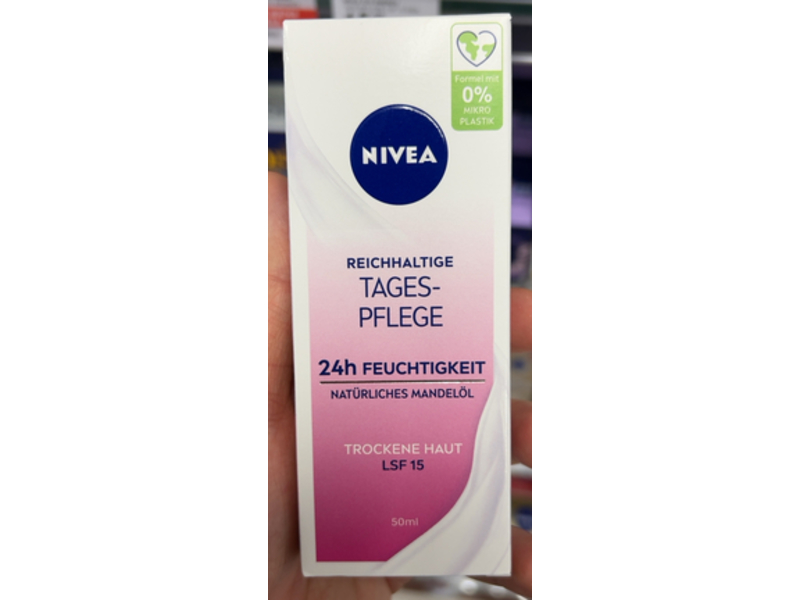 Nivea 24h Moisture Rich Day Cream, SPF 15, 50 mL