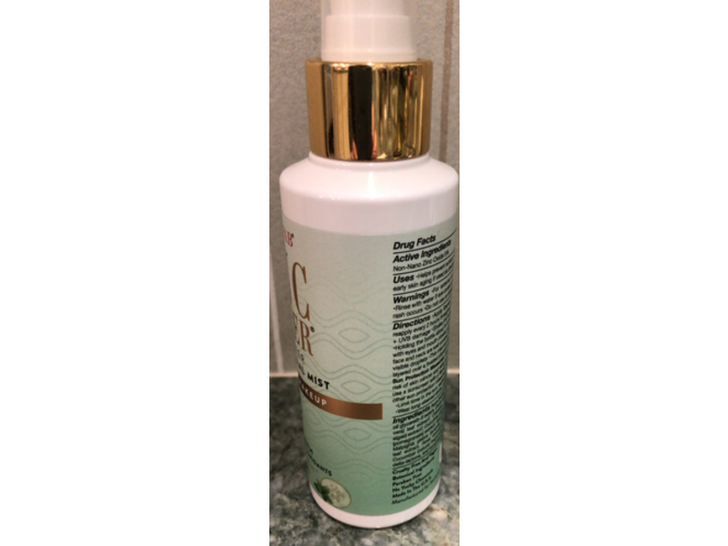 Seriously Fab Zinc It Over Sunscreen Facial Mist, Fine + Sheer, Fresh Greens, SPF 25, 3 fl oz/90 mL