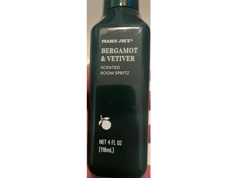 Trader Joe's Scented Room Spritz, Bergamot & Vetiver, 4 fl oz/118 mL
