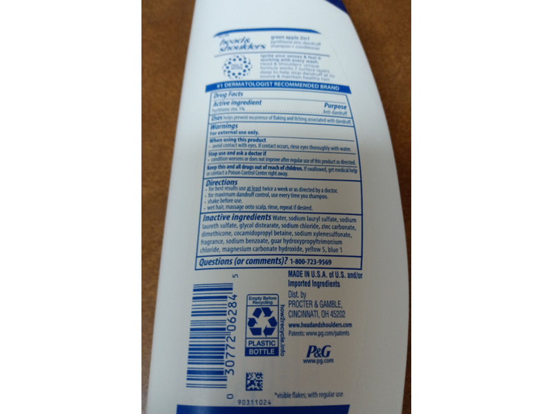 Head & Shoulders 2-In-1 Dandruff Shampoo+ Conditioner, Green Apple, 12.5 fl oz/370 mL