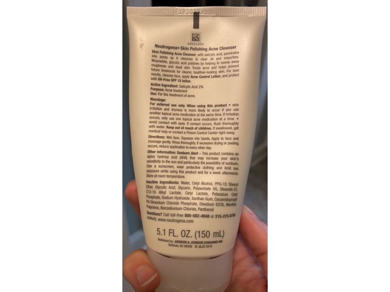Neutrogena Skin Polishing Acne Cleanser, Salicylic Acid, 5.1 fl oz/150 mL