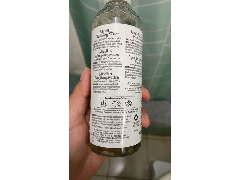 Burt's Bees 3 in 1 Micellar Cleansing Oil, Coconut & Lotus Water, 8 fl oz/236.5 mL