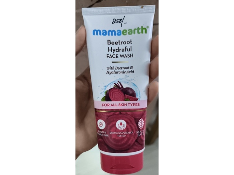 Mamaearth Beetroot Hydraful Face Wash, Beetroot & Hyaluronic Acid, 100 mL