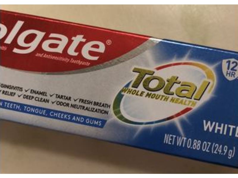 Colgate Total Toothpaste, Whitening, 4.8 oz/136 g
