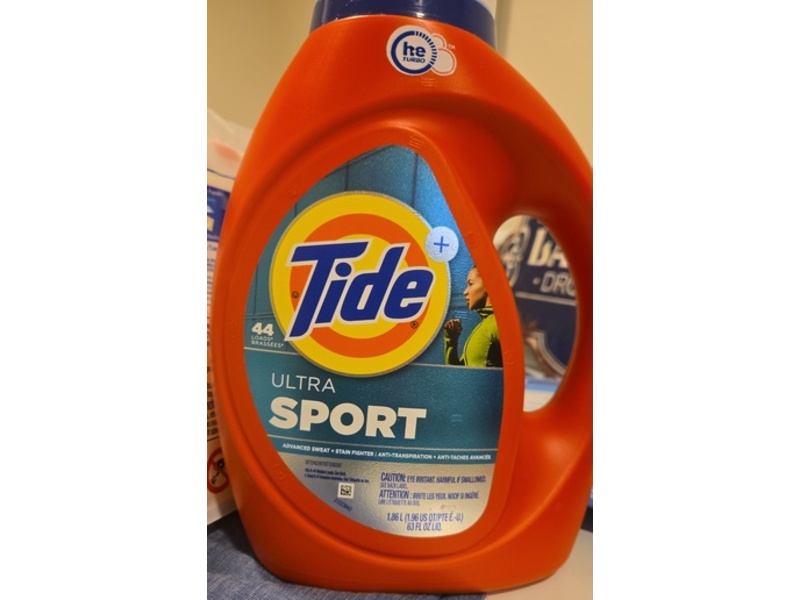 Tide Ultra Sport Detergent, 44 Loads, 63 fl oz/1.86 L