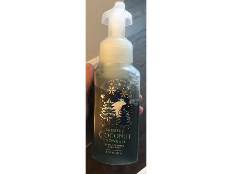 Bath & Body Works Gentle Foaming Hand Soap, Frosted Coconut Snowball, 8.75 fl oz/259 mL