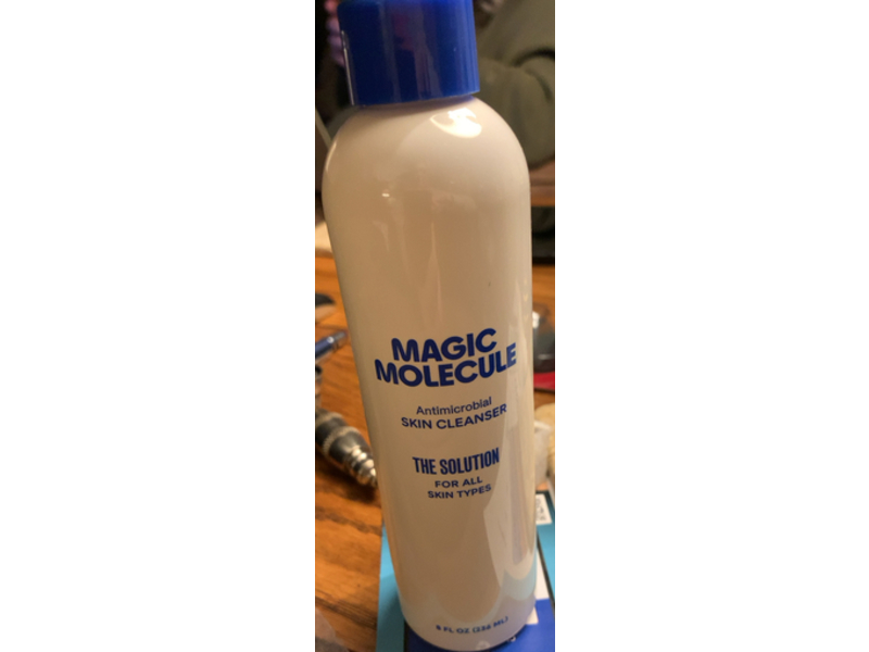 Magic Molecule Antimicrobial Skin Cleanser, 8 fl oz/236 mL