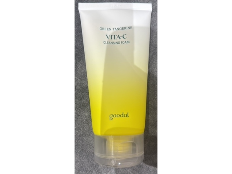 Goodal Green Tangerine Vita-C Cleansing Foam, 5.07 fl oz/150 mL