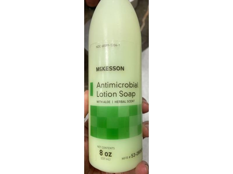 McKesson Antimicrobial Lotion Soap with Aloe, 8 oz (237 mL)