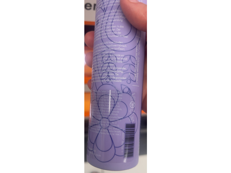 Amika Bust Your Brass Shampoo, 9.2 fl oz/275 mL