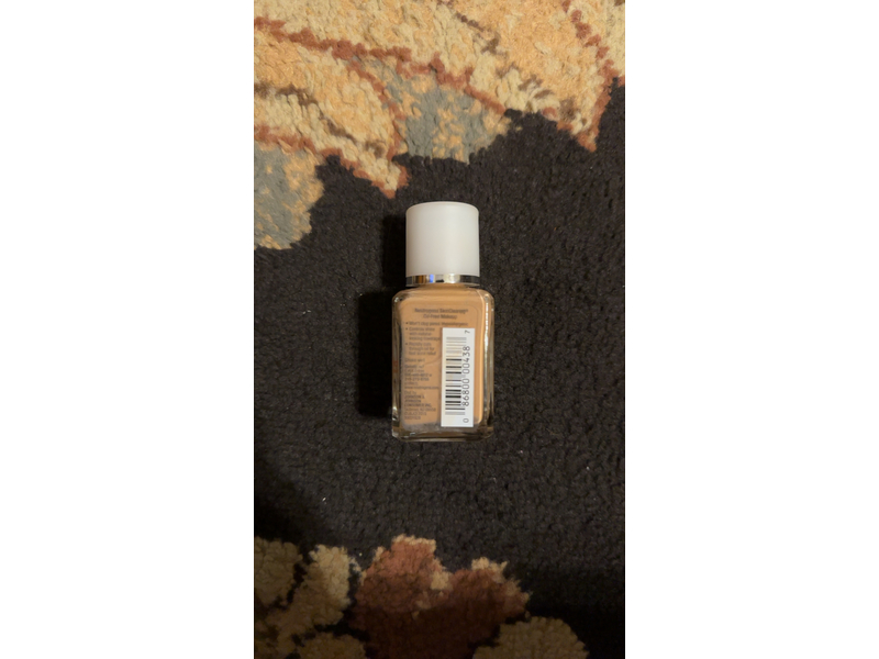 Neutrogena Skin Clearing Makeup, Oil-Free, 90 Warm Beige, 1 fl oz/30 mL