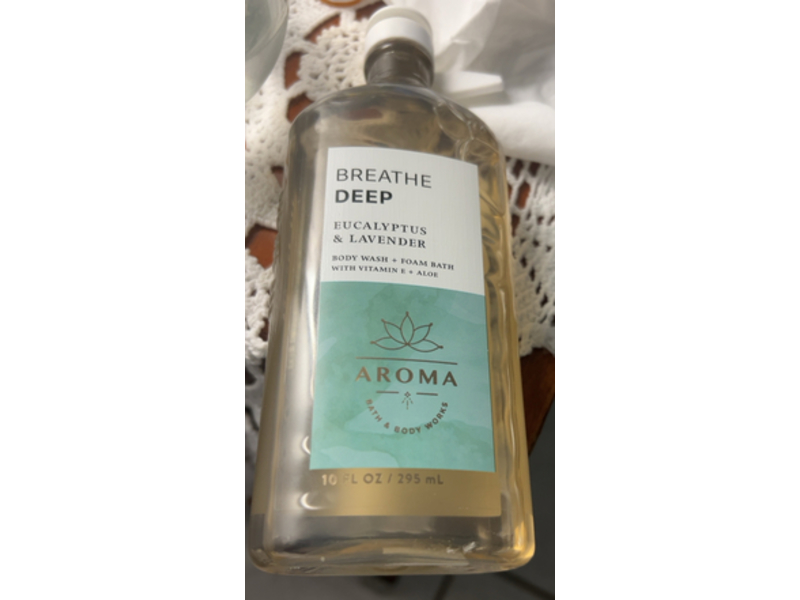 Bath & Body Works Breathe Deep Body Wash + Foam Bath, Eucalyptus & Lavender, 10 fl oz/295 mL