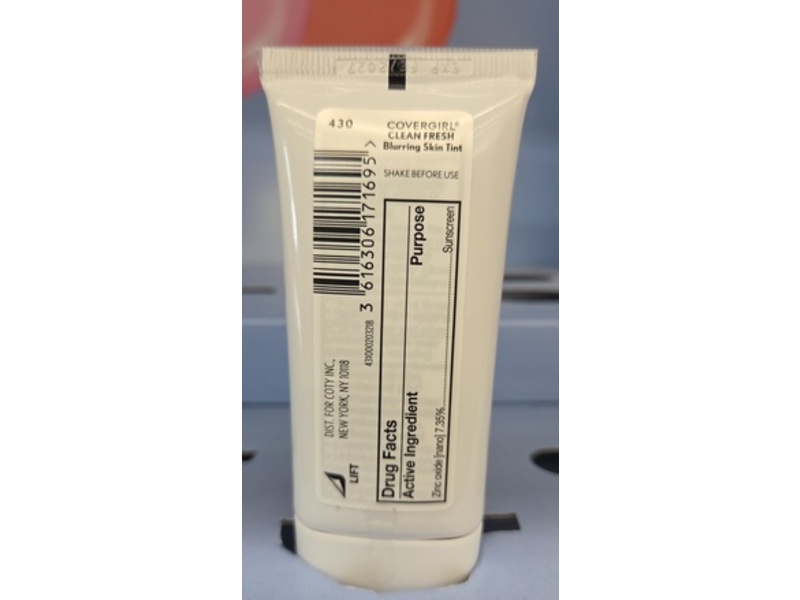 Cover Girl Blurring Skin Tint, 430 Medium Neutral, SPF 30, 1 fl oz/30 mL