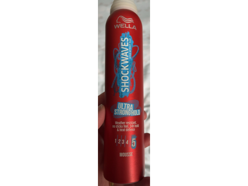 Wella Shockwaves Ultra Strong Hold Mousse, 200 mL