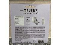 Mrs. Meyer's Clean Day Premium Scented Oil Diffuser Kit, Lavender - thumbnail 3