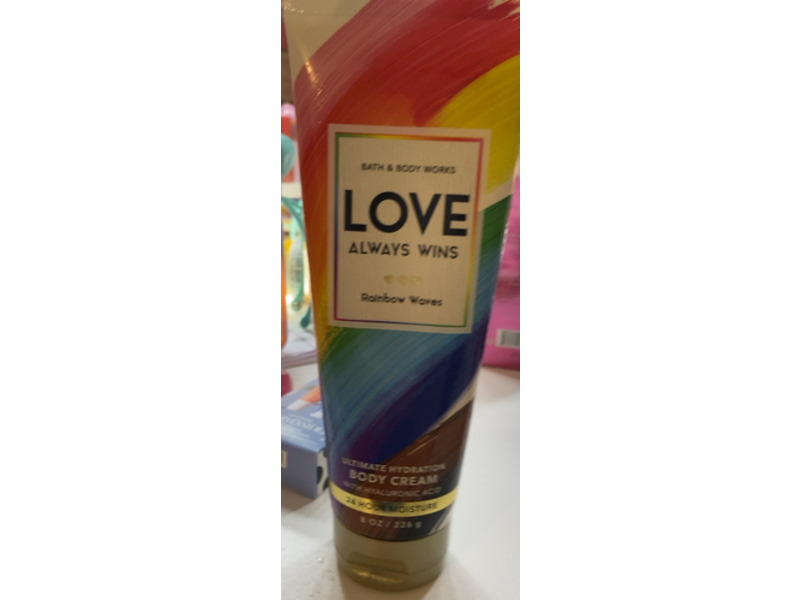 Bath & Body Works Ultimate Hydration Body Cream, Love Always Wins, 8 oz/226 g, Pack Of 2