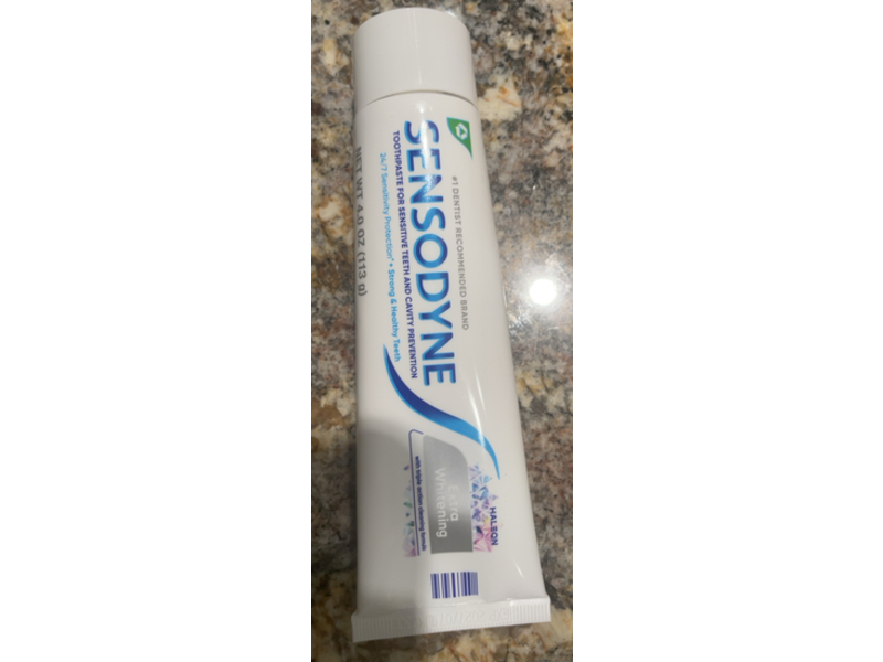 Sensodyne Extra Whitening Toothpaste, 4.0 oz/113 g, Pack Of 2