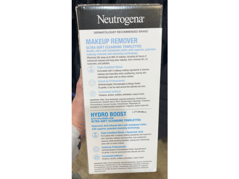 Neutrogena Makeup Remover & Hydro Boost Ultra-Soft Cleansing Towelettes, 125 Count