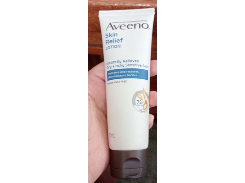 Aveeno Skin Relief Lotion, Prebiotic Triple Oat, 71 mL