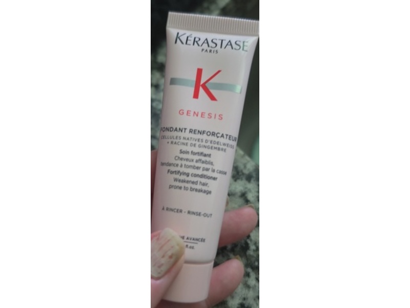 Kerastase Genesis Bain Hydra-Fortifiant Shampoo, 1 fl oz/30 mL