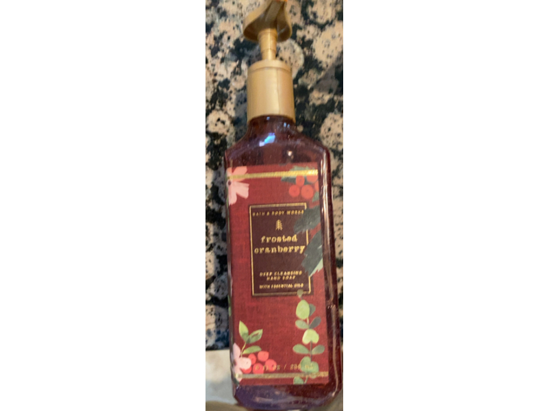 Bath and Body Works Deep Cleansing Hand Soap, Frosted Cranberry, 8 fl oz/236 mL