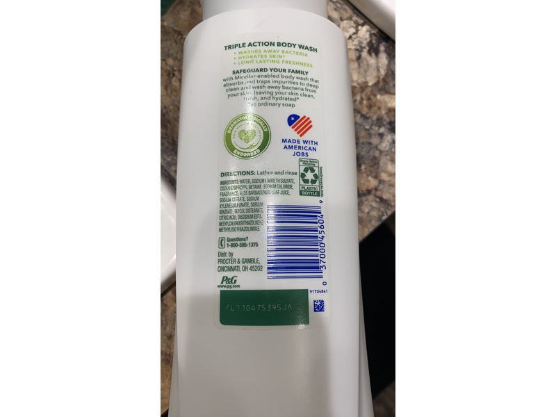 Safeguard Body Wash, Triple Action, Micellar Deep Cleansing, Nourishing Aloe Scent, 21 fl oz/621 mL