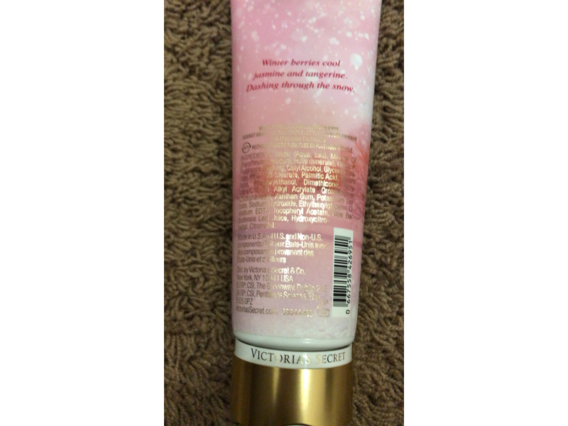 Victoria's Secret Fragrance Lotion, Snowdrift Frozen Berries & Jasmine, 8 fl oz/236 mL