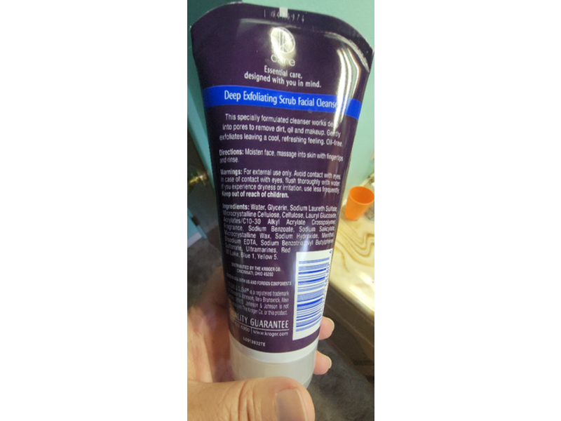 Kroger Let's Be Clear Deep Exfoliating Scrub Facial Cleanser, 5 oz/141 g