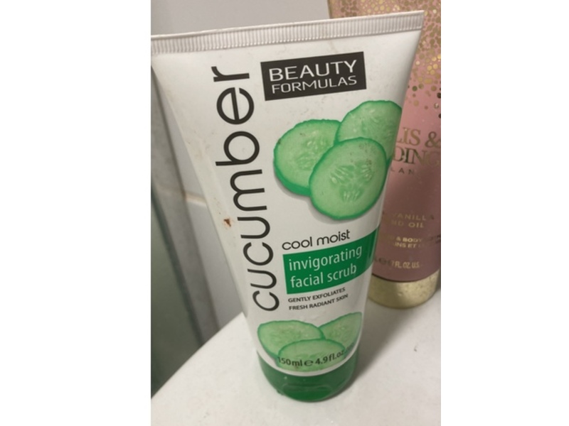 Beauty Formulas Cucumber Invigorating Facial Scrub, Cool Mist, 4.9 fl oz/150 mL