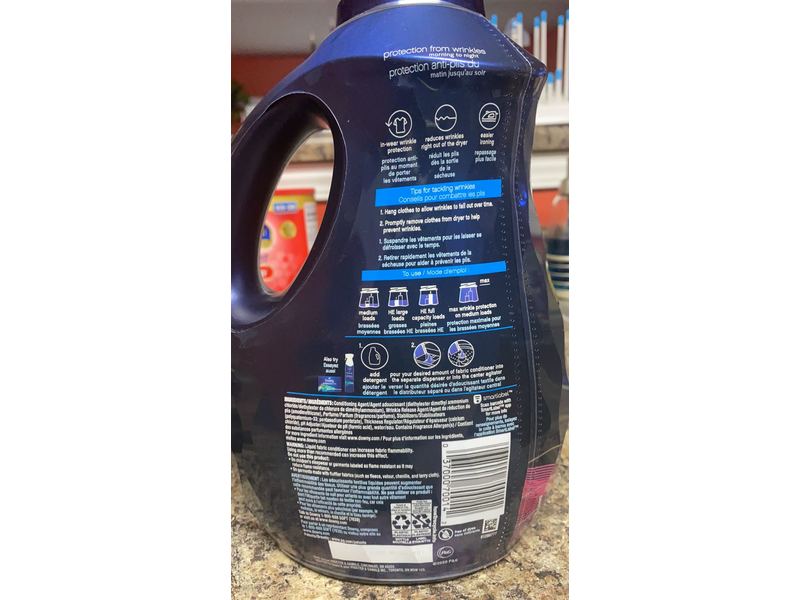 Downy Wrinkleguard Fabric Conditioner, Floral, 64 fl oz