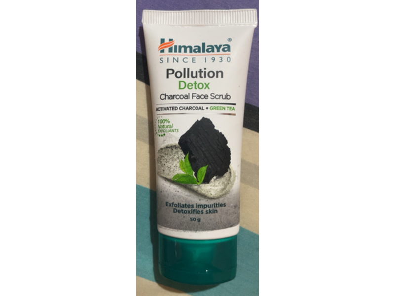 Himalaya Pollution Detox Charcoal Face Scrub, Green Tea, 50 g
