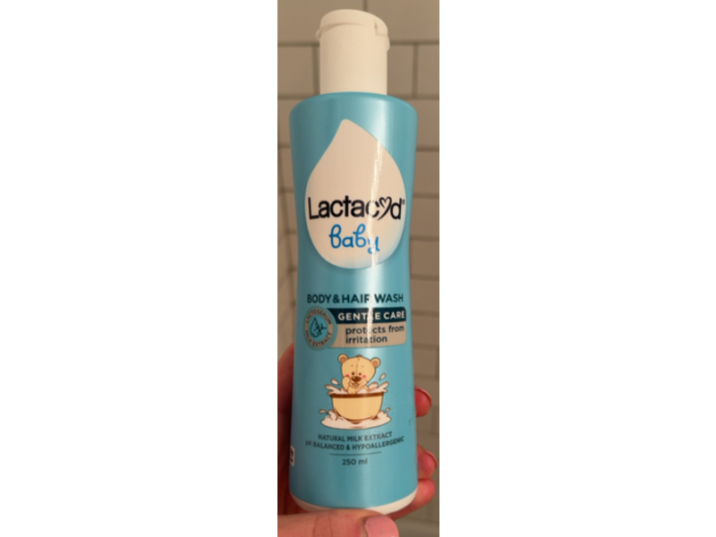 Lactacyd Baby Body & Hair Wash, Natural Milk Extract, 250 mL