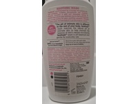 Femfresh Soothing Wash, Cranberry & Probiotics, 250 mL - Image 4