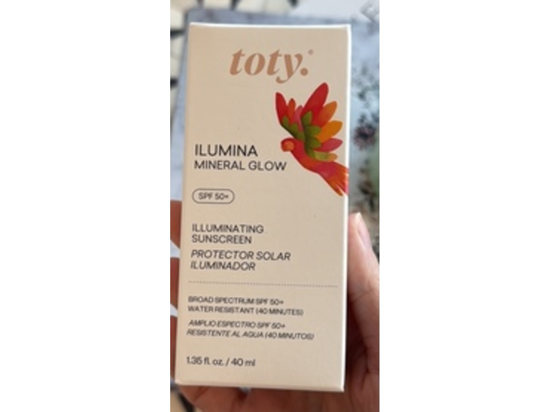toty. Ilumina Mineral Glow Illuminating Sunscreen, SPF 50+, 1.35 fl oz/40 mL