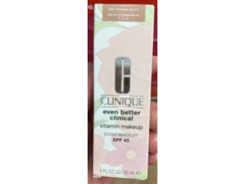 Clinique Even Better Clinical Vitamin Makeup Foundation, Light Medium Cool 5, SPF 45, 1 fl oz/30 mL
